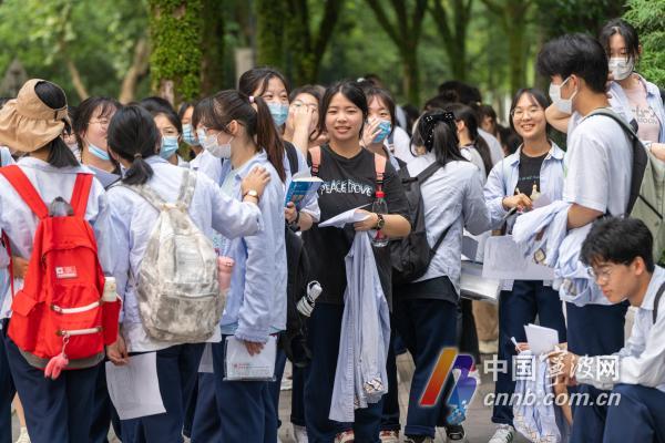 Momentum momenti probationis proventuum 44,900 examinatur in Ningbo Collegii Aditus Examen in 2022