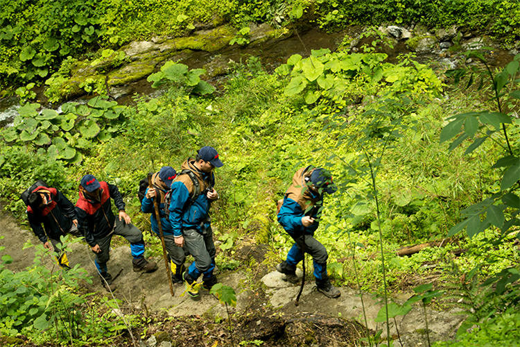 Velit Adventure Essentiale Self-auxilium Manual