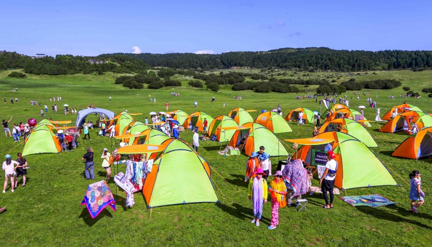 What are the aspects of sleep to consider when campingï¼?