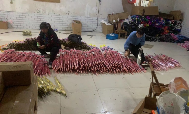 Using logistics ad shipping umbrella ordines ad Hong Kong customers