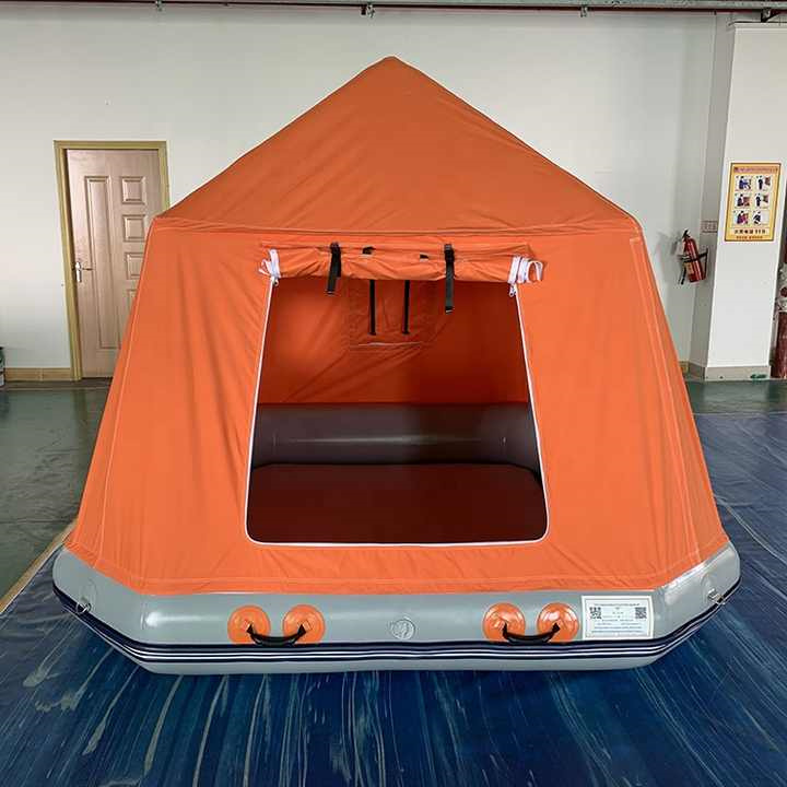 Castra inflatable natantis tentorium